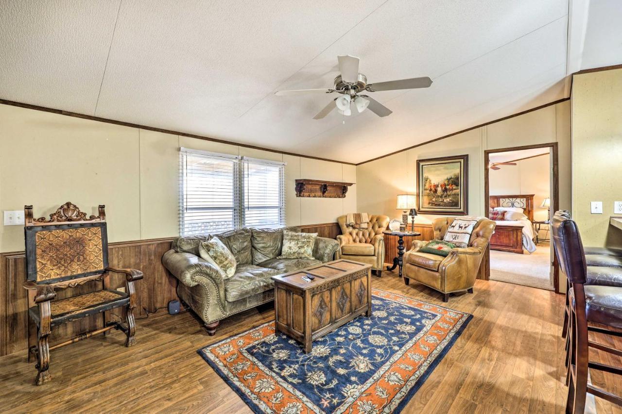 Ozark Mountain Cabin Rental On 300-Acre Ranch Екстер'єр фото